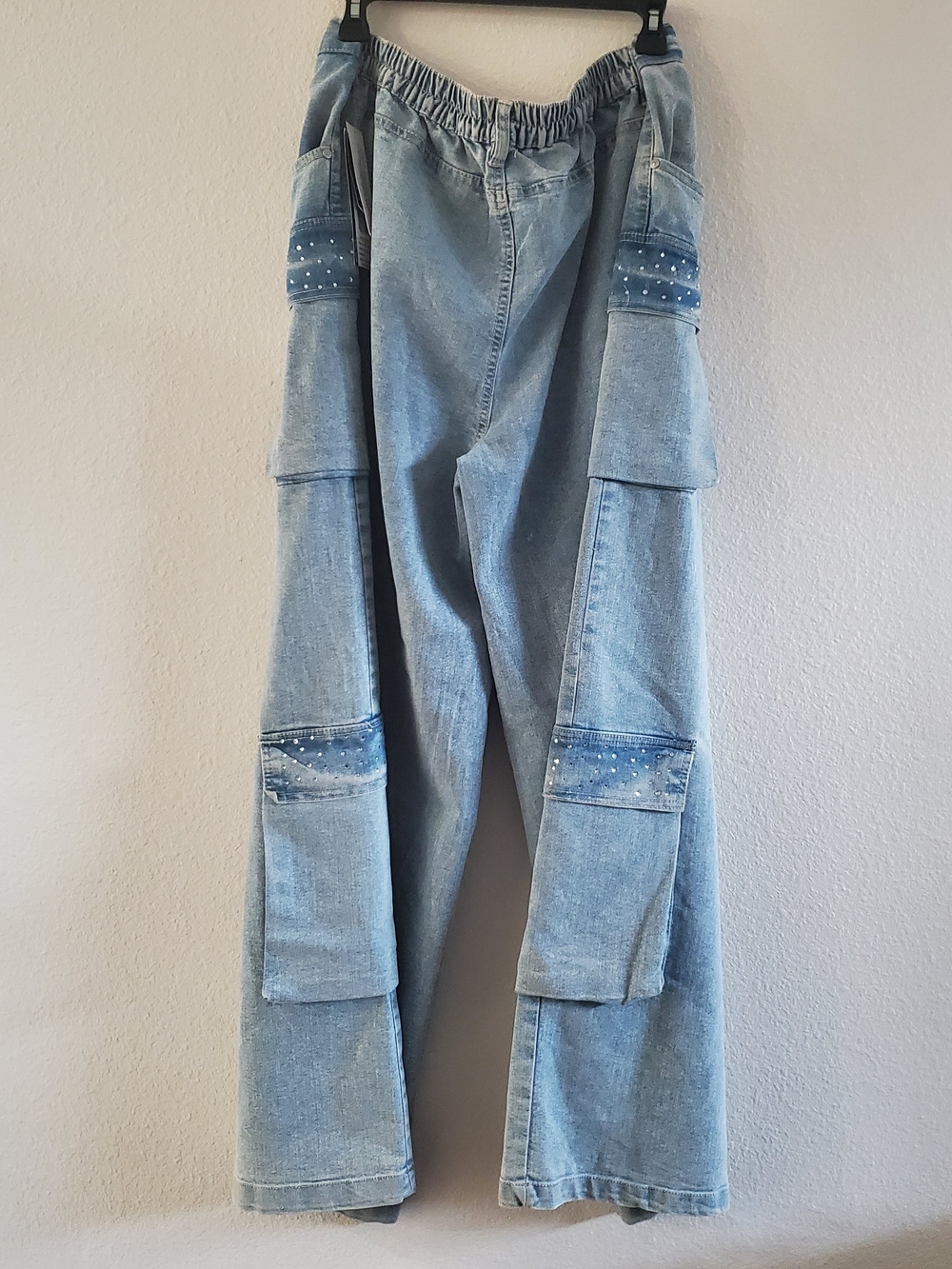 NWT Light Blue Wide-Leg Cargo Jeans with Elastic Waist and Stud Detail